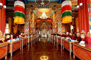 མཚམས་སྦྱོར། རྩོམ་ཡིག་གོང་མ།