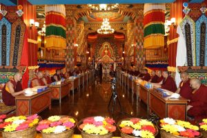 མཚམས་སྦྱོར། རྩོམ་ཡིག་གོང་མ།