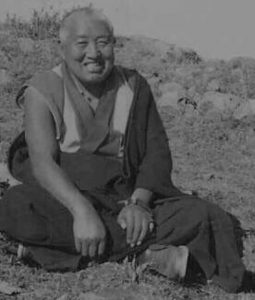 མཚམས་སྦྱོར། རྩོམ་ཡིག་གོང་མ།