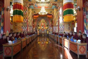 མཚམས་སྦྱོར། རྩོམ་ཡིག་གོང་མ།
