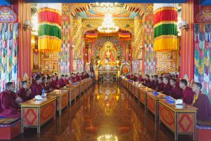 མཚམས་སྦྱོར། རྩོམ་ཡིག་གོང་མ།