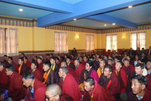 མཚམས་སྦྱོར། རྩོམ་ཡིག་གོང་མ།