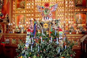 མཚམས་སྦྱོར། རྩོམ་ཡིག་གོང་མ།
